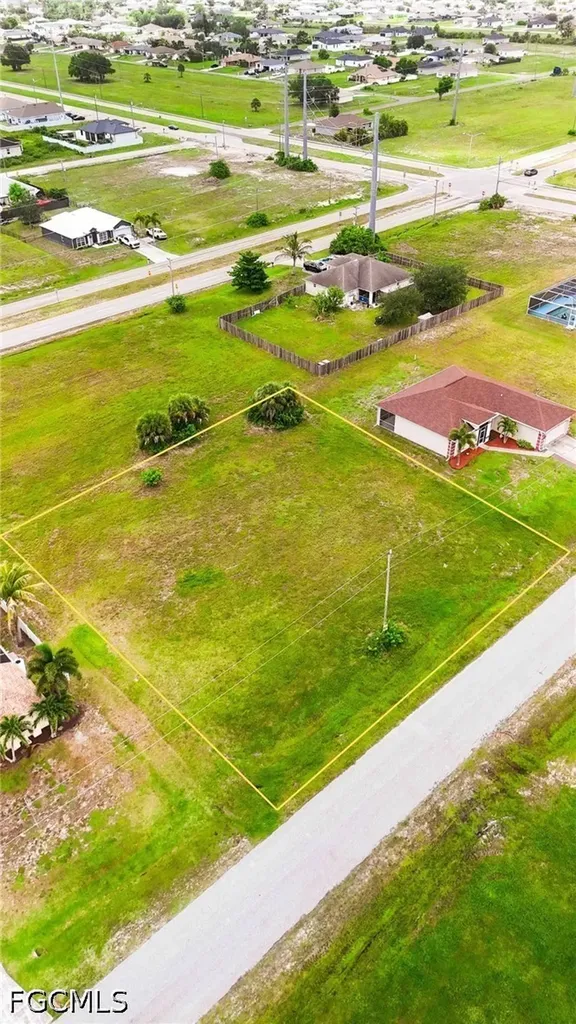 819 NW 24th Place Cape Coral FL 33993