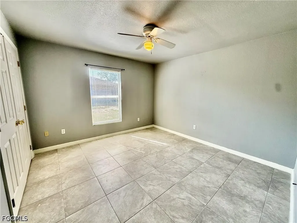 4718/4720 Golfview Boulevard Lehigh Acres FL 33973