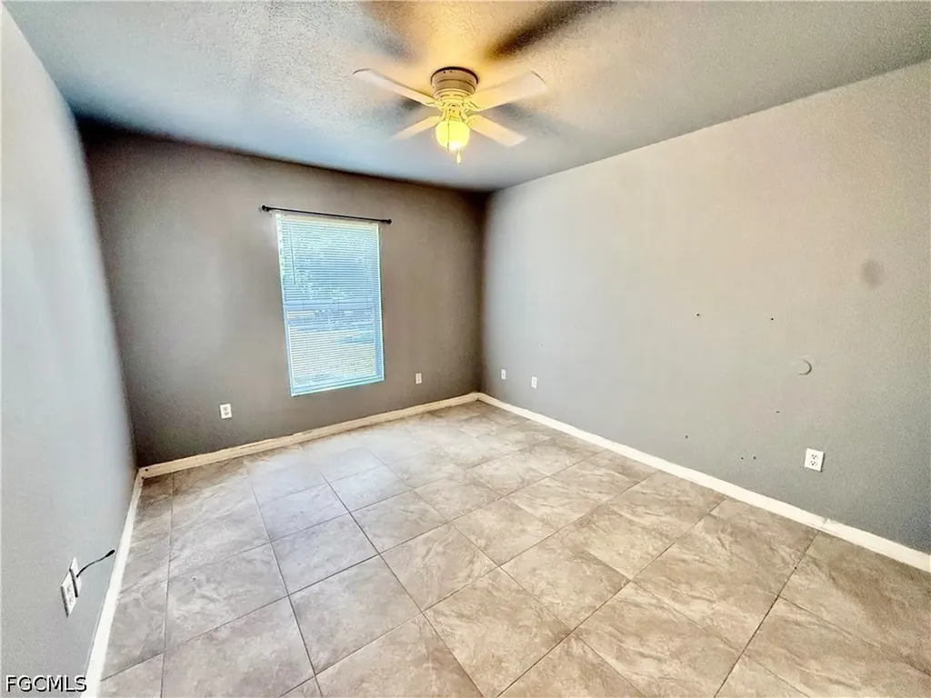 4718/4720 Golfview Boulevard Lehigh Acres FL 33973