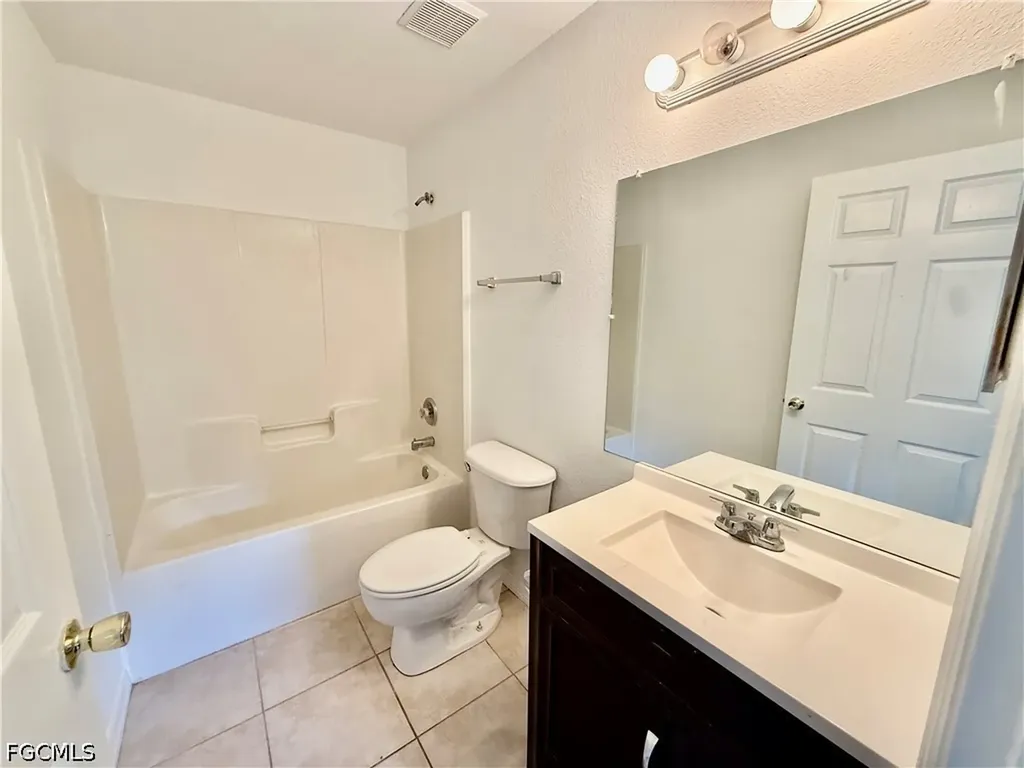 4718/4720 Golfview Boulevard Lehigh Acres FL 33973