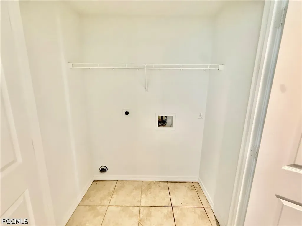 4718/4720 Golfview Boulevard Lehigh Acres FL 33973