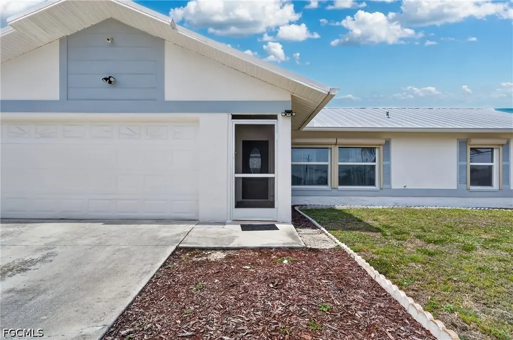 1017 NW 15th Street Cape Coral FL 33993