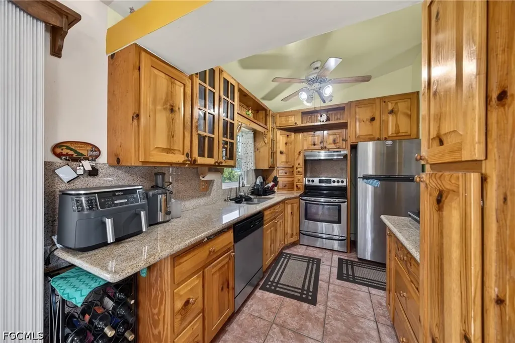 1017 NW 15th Street Cape Coral FL 33993