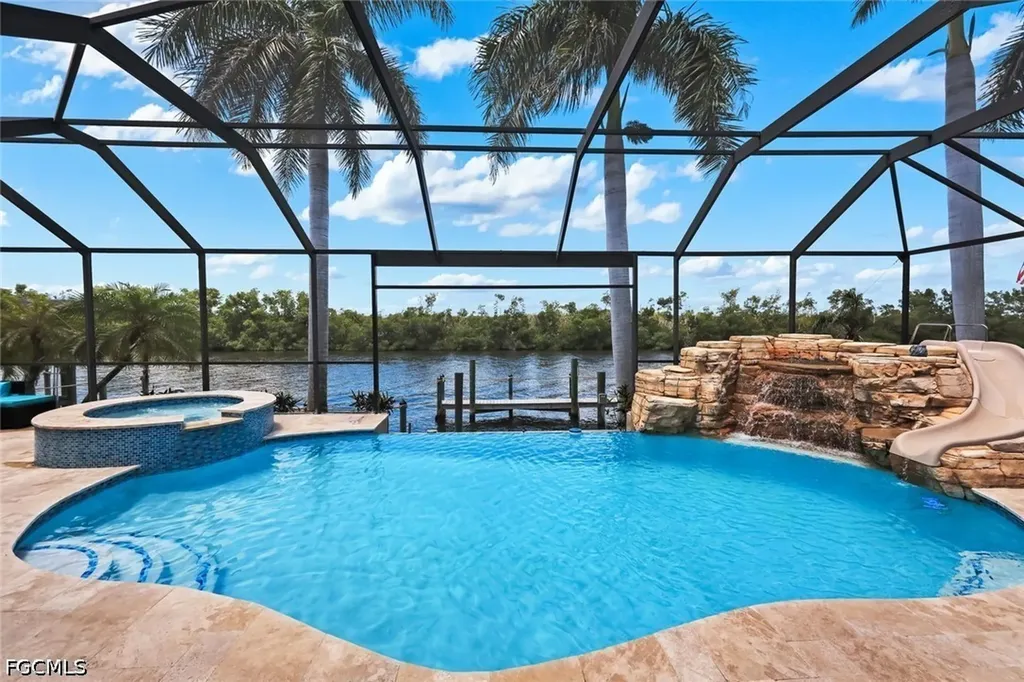 5332 SW 28th Place Cape Coral FL 33914