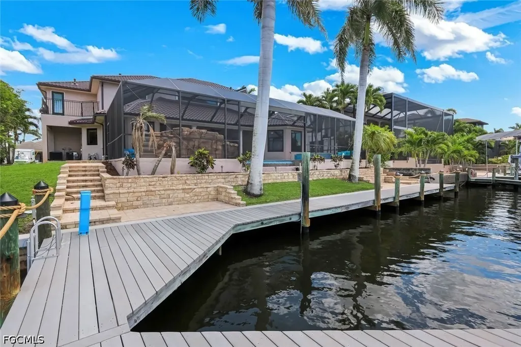 5332 SW 28th Place Cape Coral FL 33914