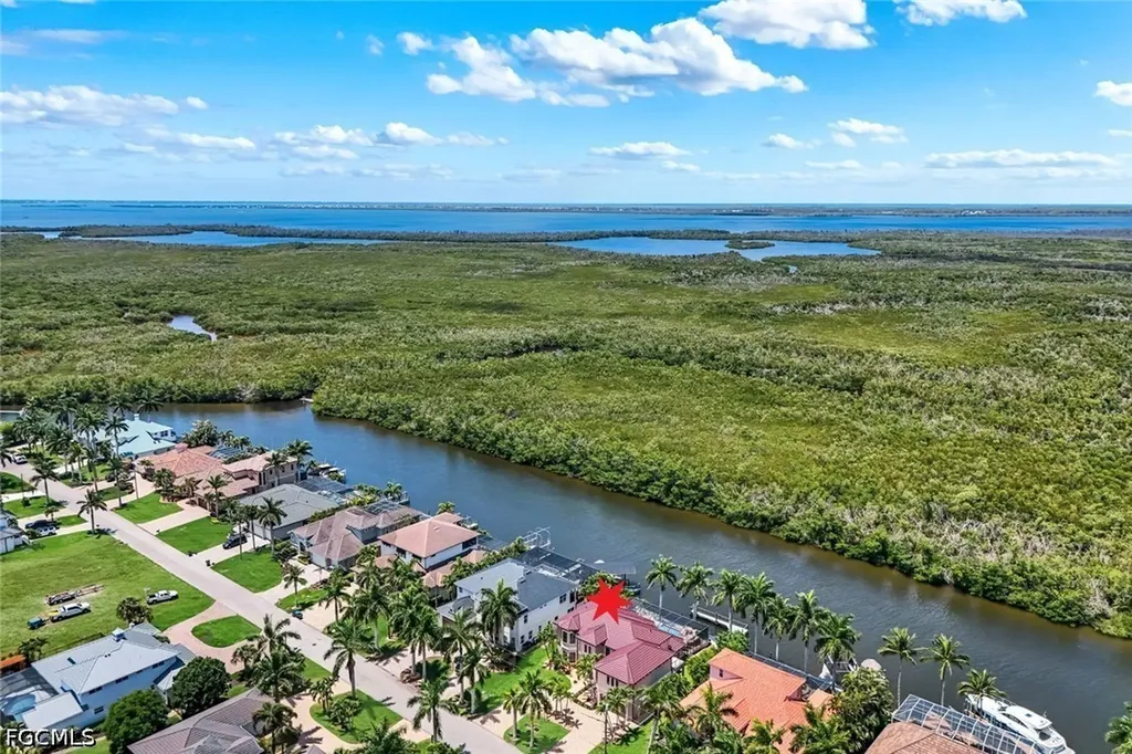 5332 SW 28th Place Cape Coral FL 33914