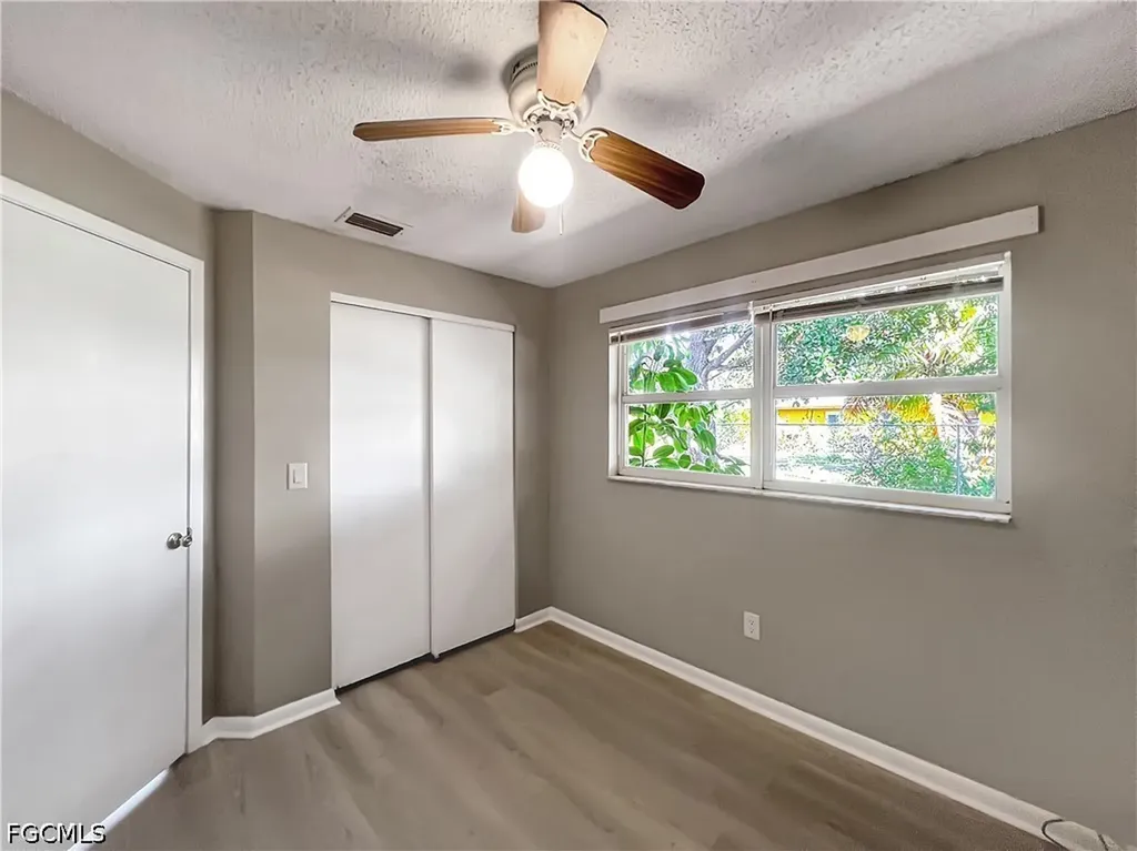 13037 1st Street Fort Myers FL 33905