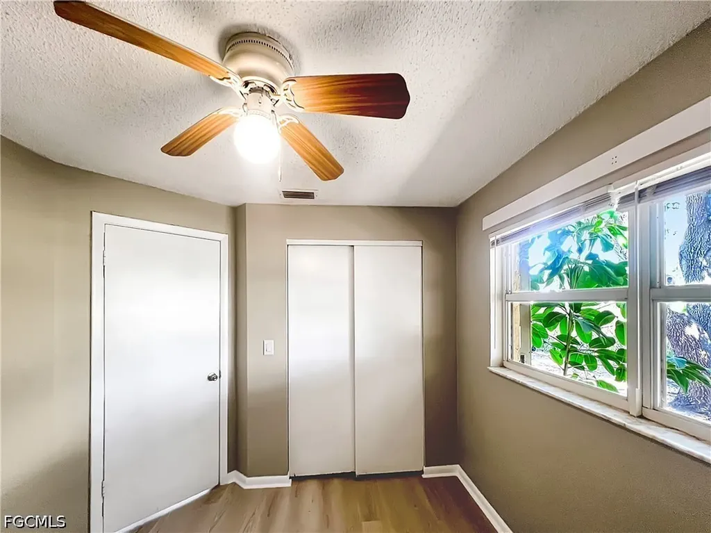 13037 1st Street Fort Myers FL 33905
