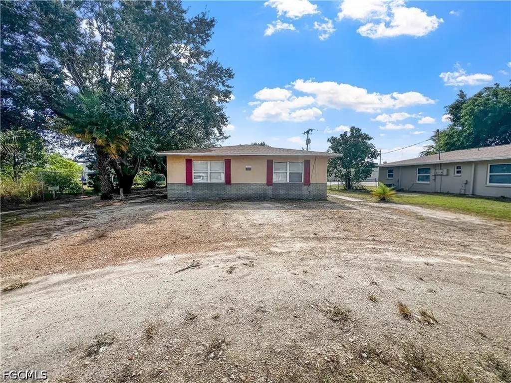 13037 1st Street Fort Myers FL 33905