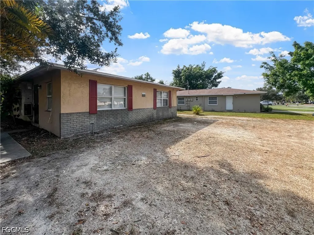 13037 1st Street Fort Myers FL 33905