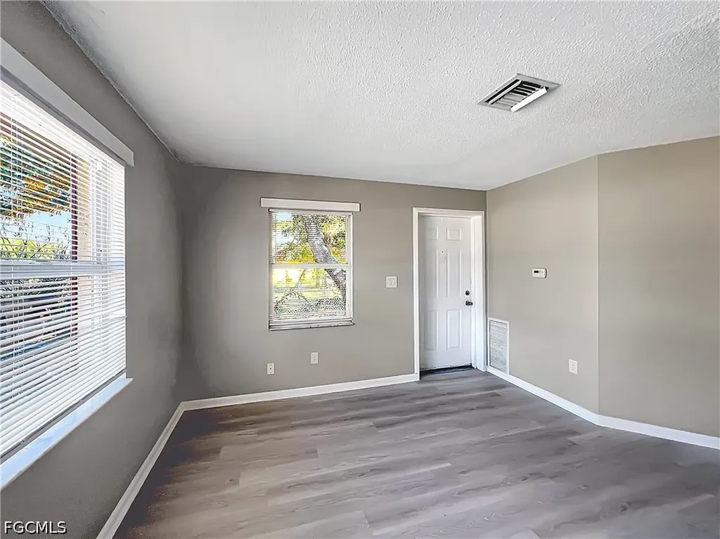 13037 1st Street Fort Myers FL 33905
