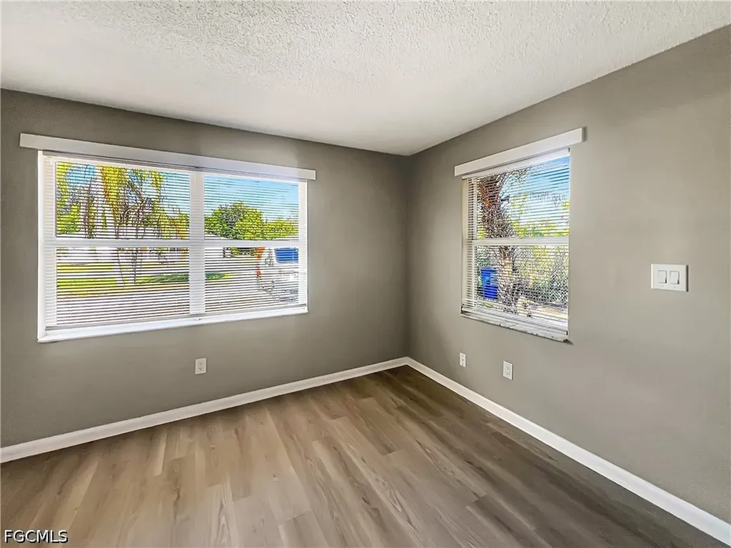 13037 1st Street Fort Myers FL 33905