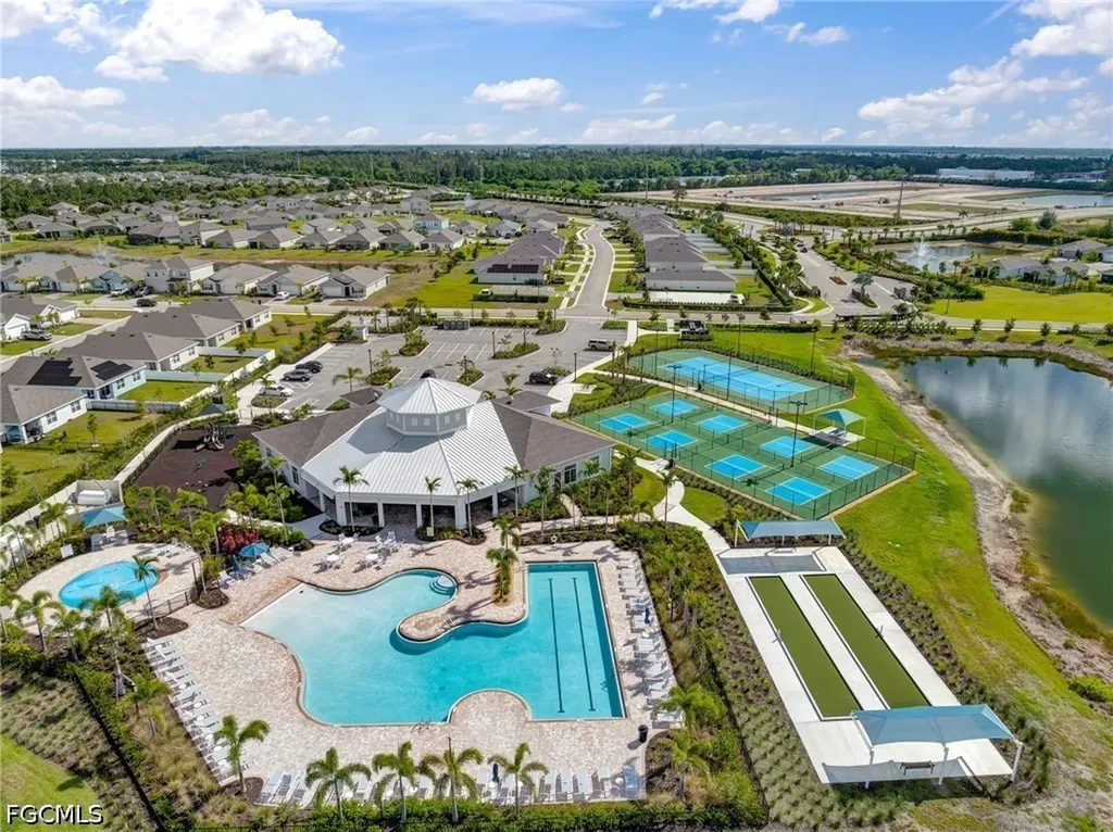 16711 Elkhorn Coral Drive North Fort Myers FL 33903