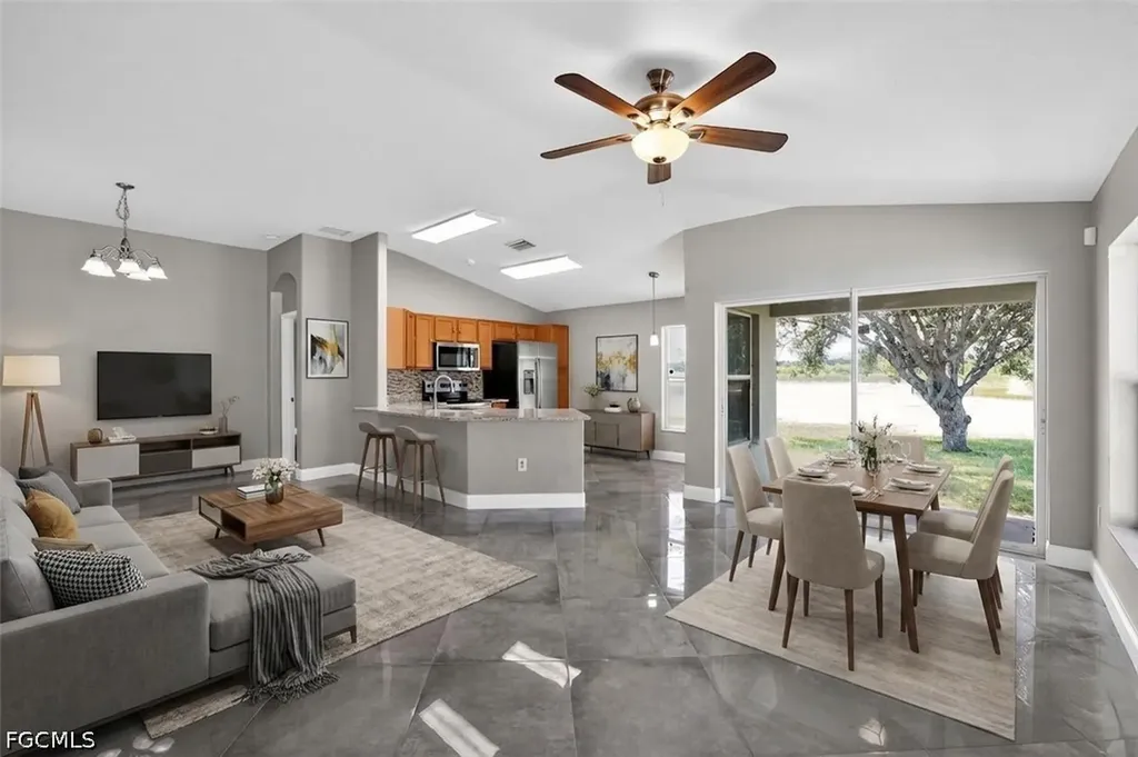 7513 Turtle View Drive Ruskin FL 33573