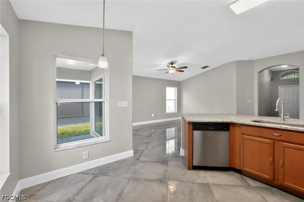 7513 Turtle View Drive Ruskin FL 33573