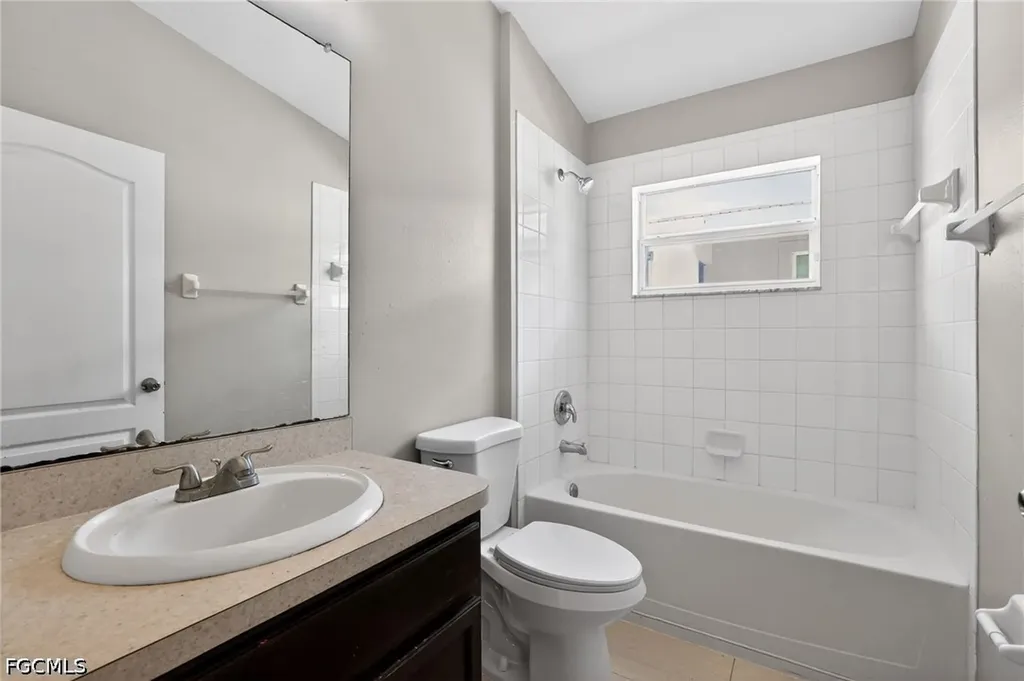 7513 Turtle View Drive Ruskin FL 33573