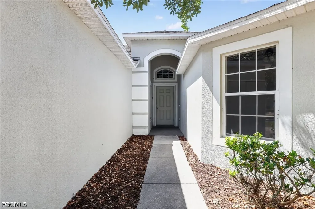7513 Turtle View Drive Ruskin FL 33573