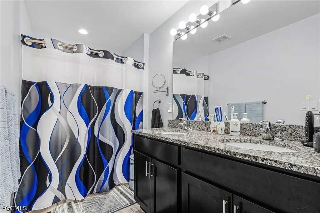 9032 Meadow Circle Labelle FL 33935