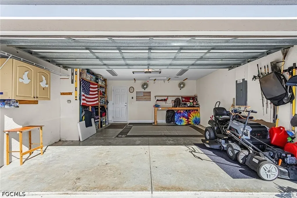 9032 Meadow Circle Labelle FL 33935