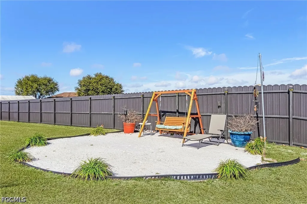 9032 Meadow Circle Labelle FL 33935