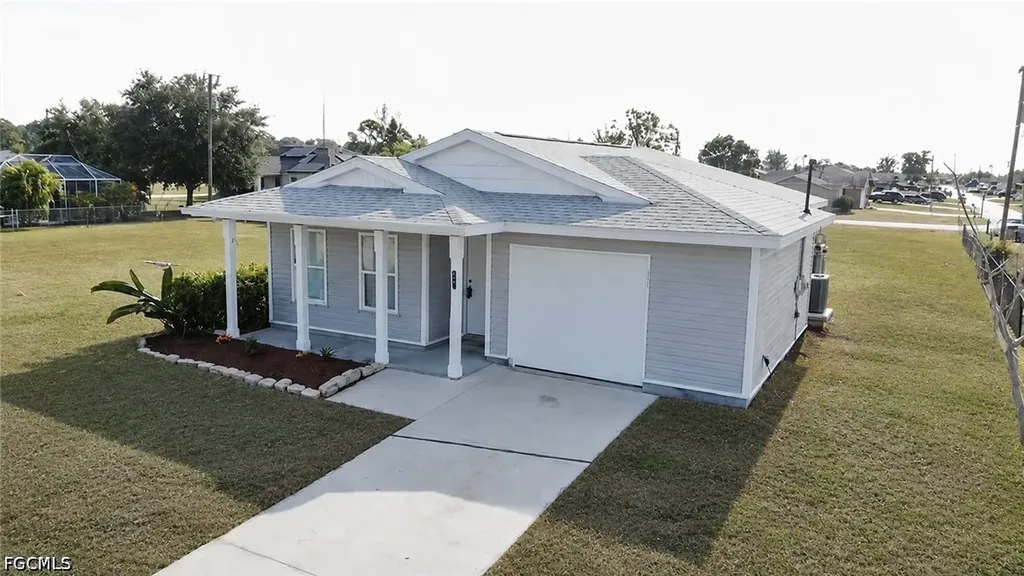 3021 NE 2nd Avenue Cape Coral FL 33909