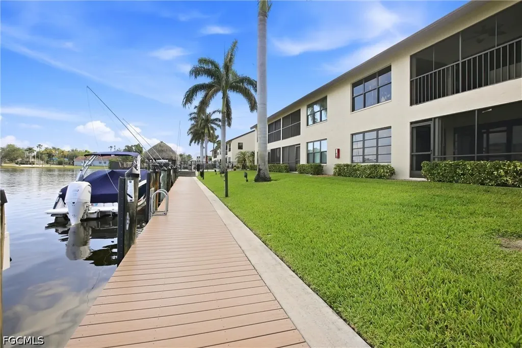 5109 Sunnybrook Court Cape Coral FL 33904