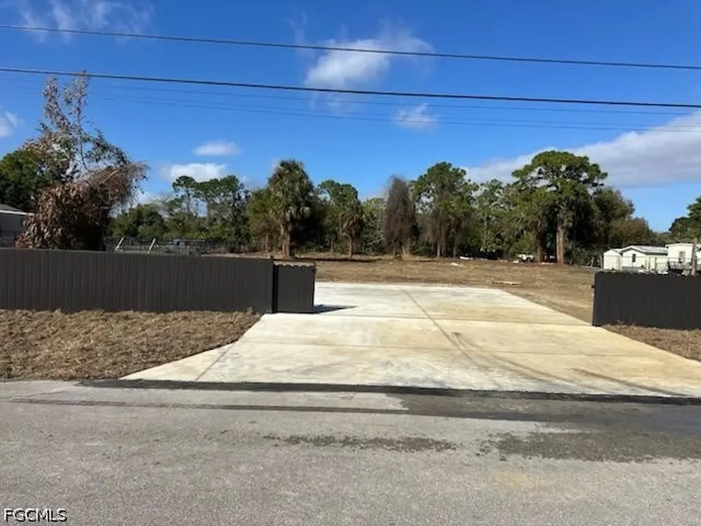 8226 Grady Drive North Fort Myers FL 33917