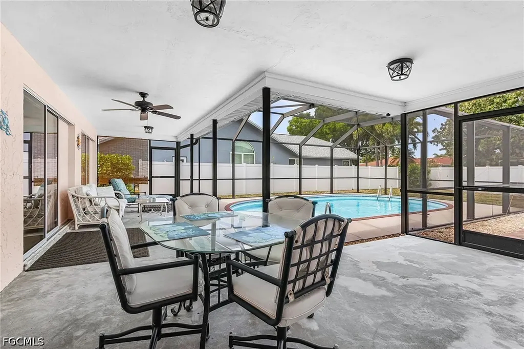 3122 SE 22nd Place Cape Coral FL 33904