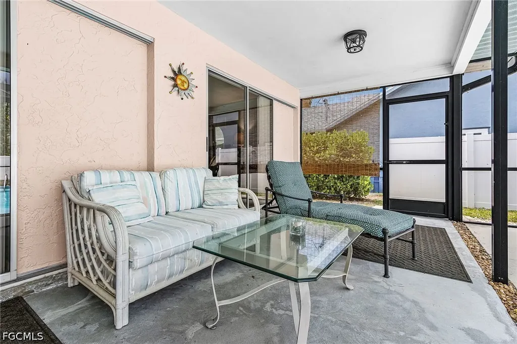 3122 SE 22nd Place Cape Coral FL 33904