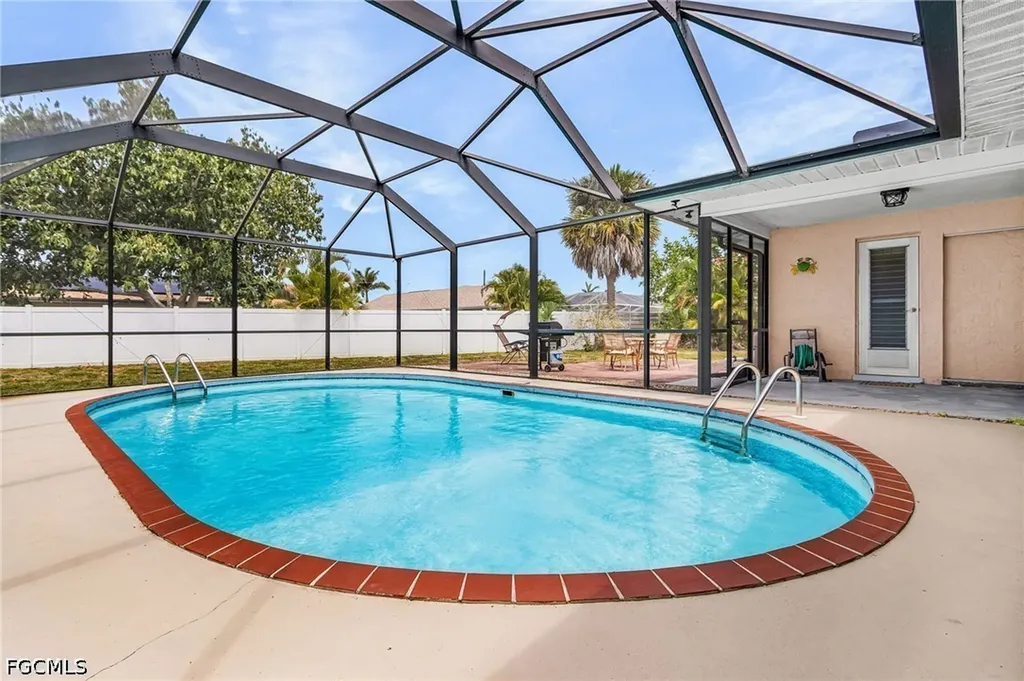 3122 SE 22nd Place Cape Coral FL 33904
