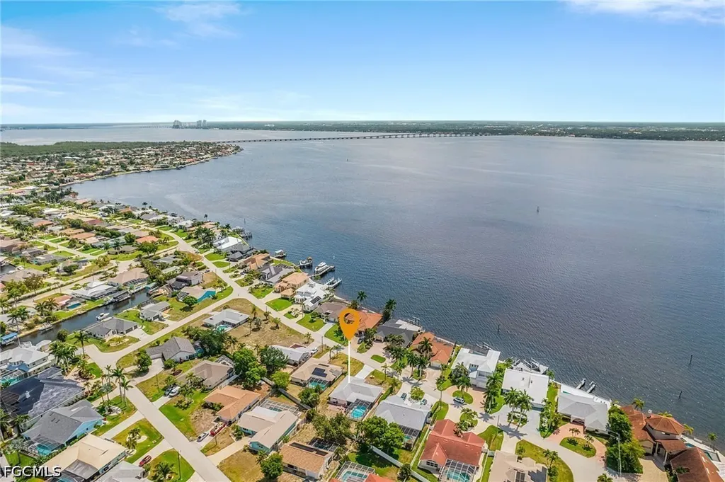 3122 SE 22nd Place Cape Coral FL 33904