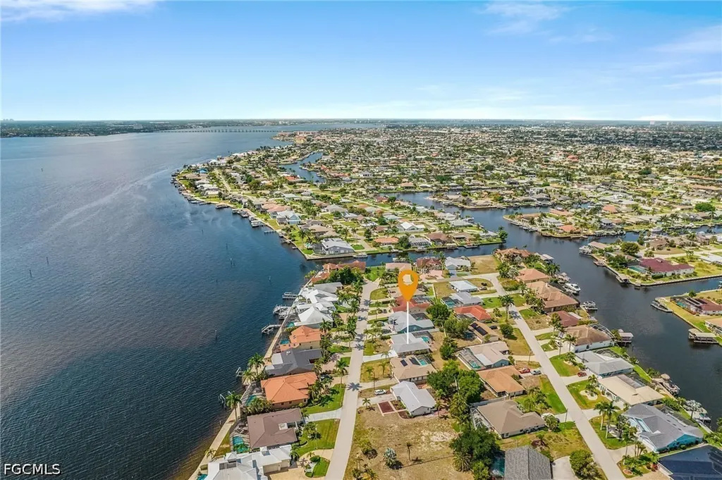 3122 SE 22nd Place Cape Coral FL 33904