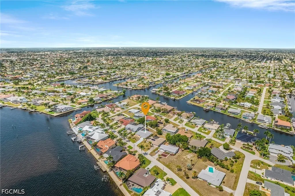 3122 SE 22nd Place Cape Coral FL 33904