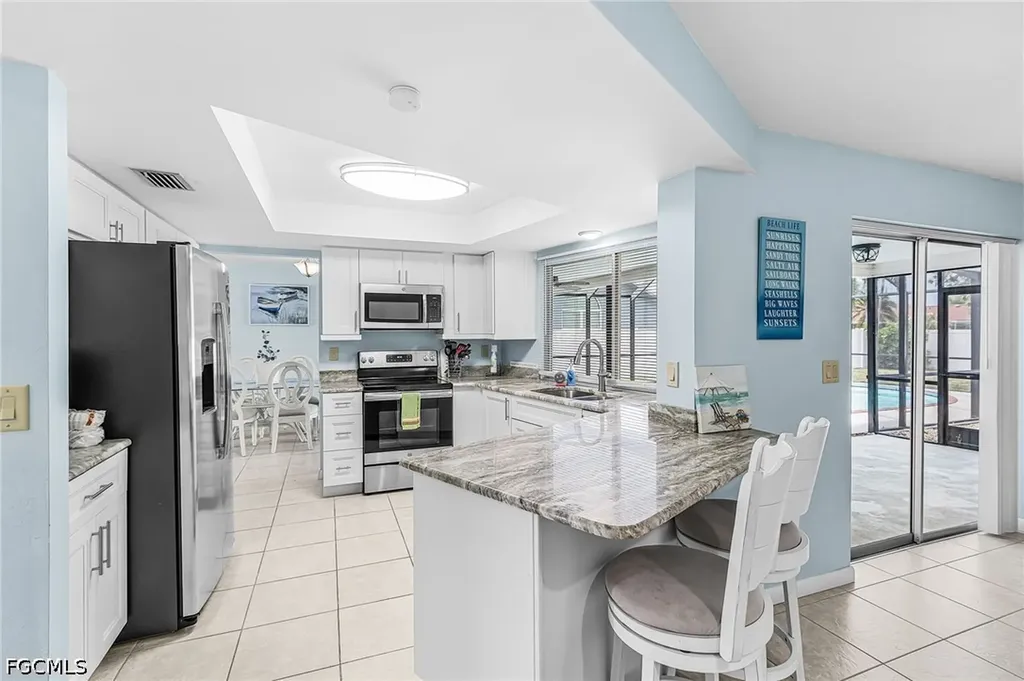 3122 SE 22nd Place Cape Coral FL 33904