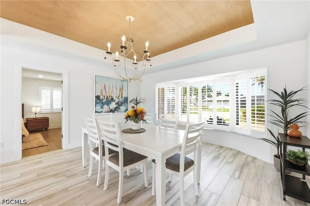 469 Bayshore Drive Cape Coral FL 33904