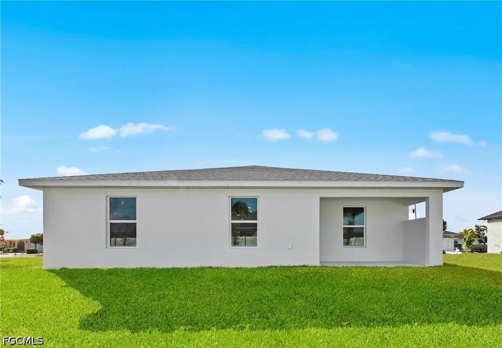 2217 NE 14th Place Cape Coral FL 33909