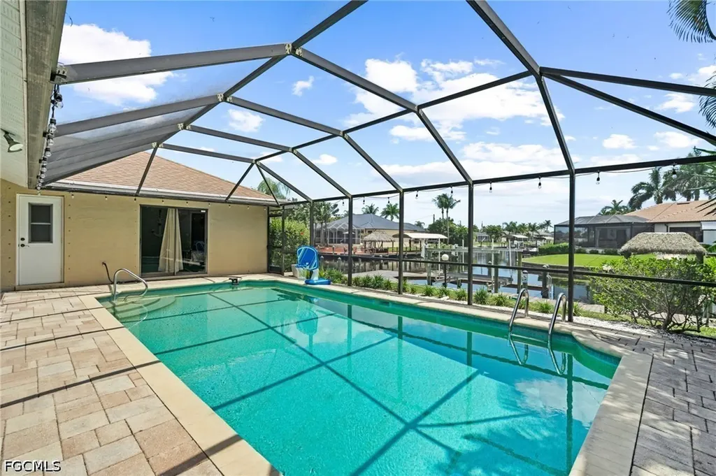 1906 Everest Parkway Cape Coral FL 33904