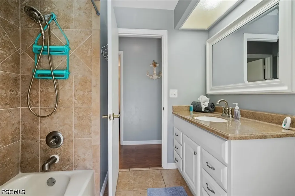 1906 Everest Parkway Cape Coral FL 33904