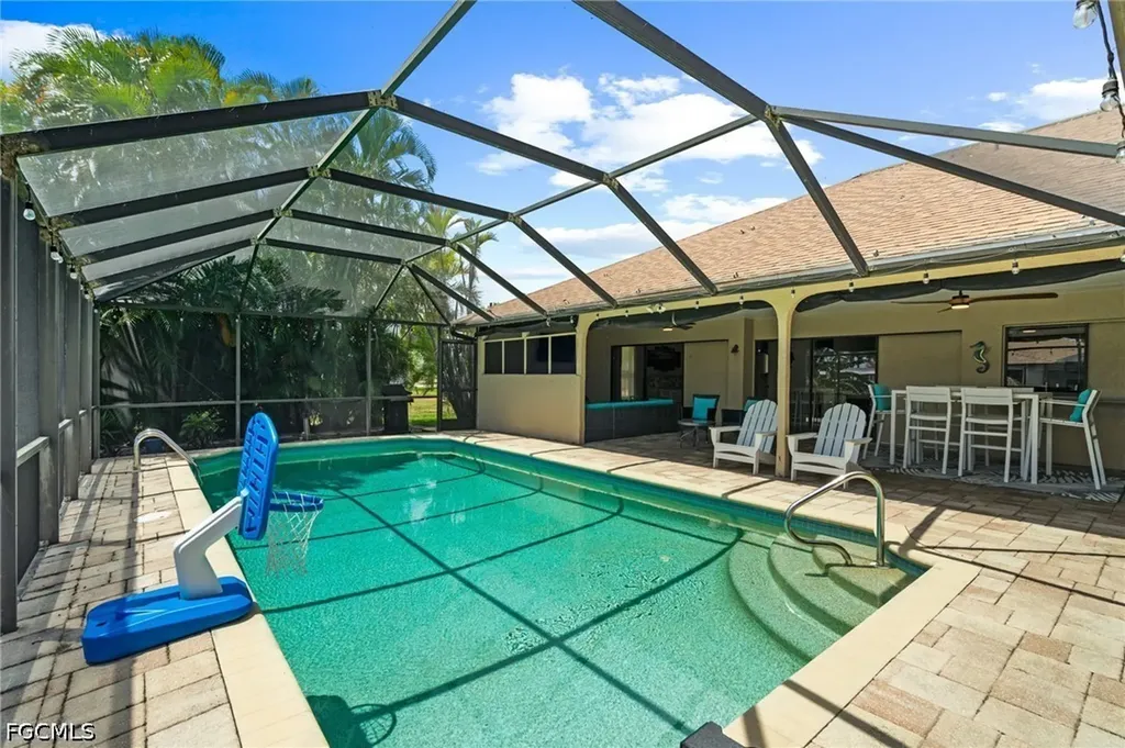 1906 Everest Parkway Cape Coral FL 33904