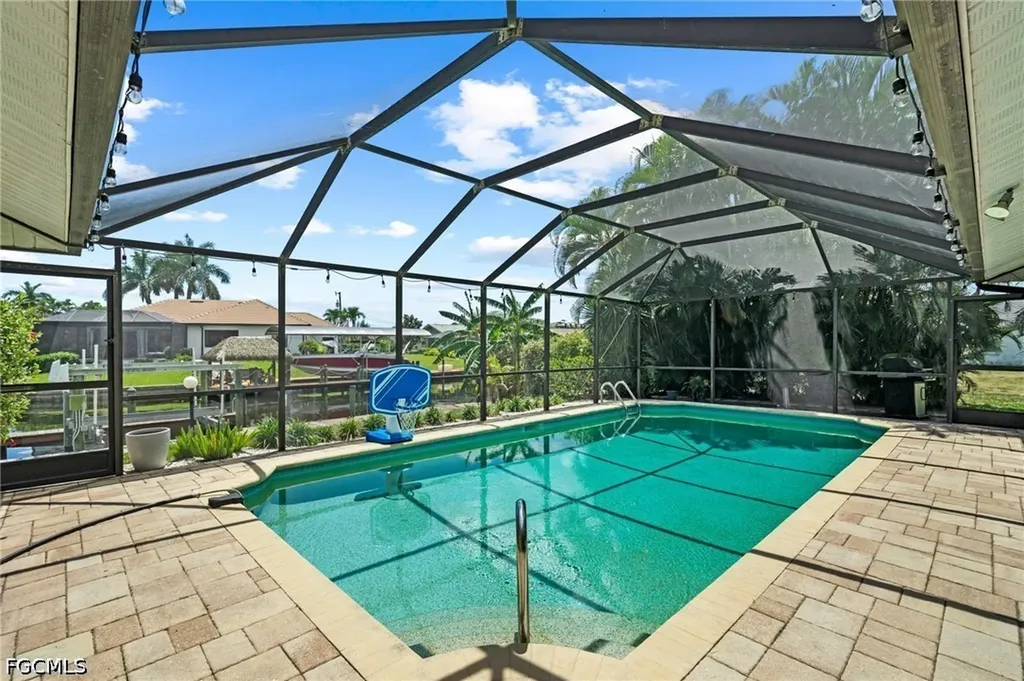 1906 Everest Parkway Cape Coral FL 33904