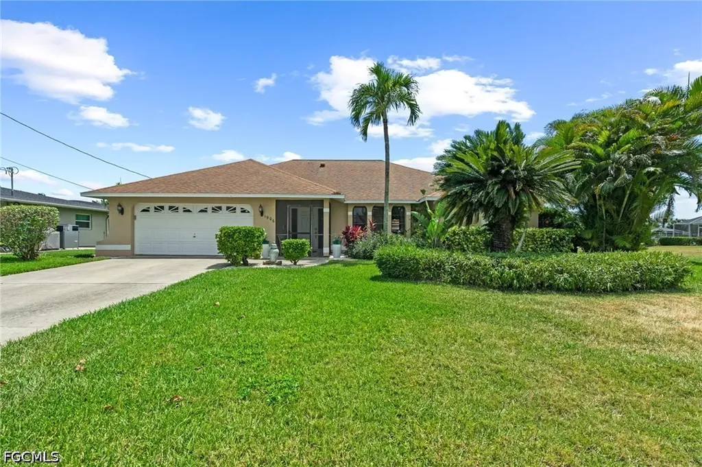 1906 Everest Parkway Cape Coral FL 33904