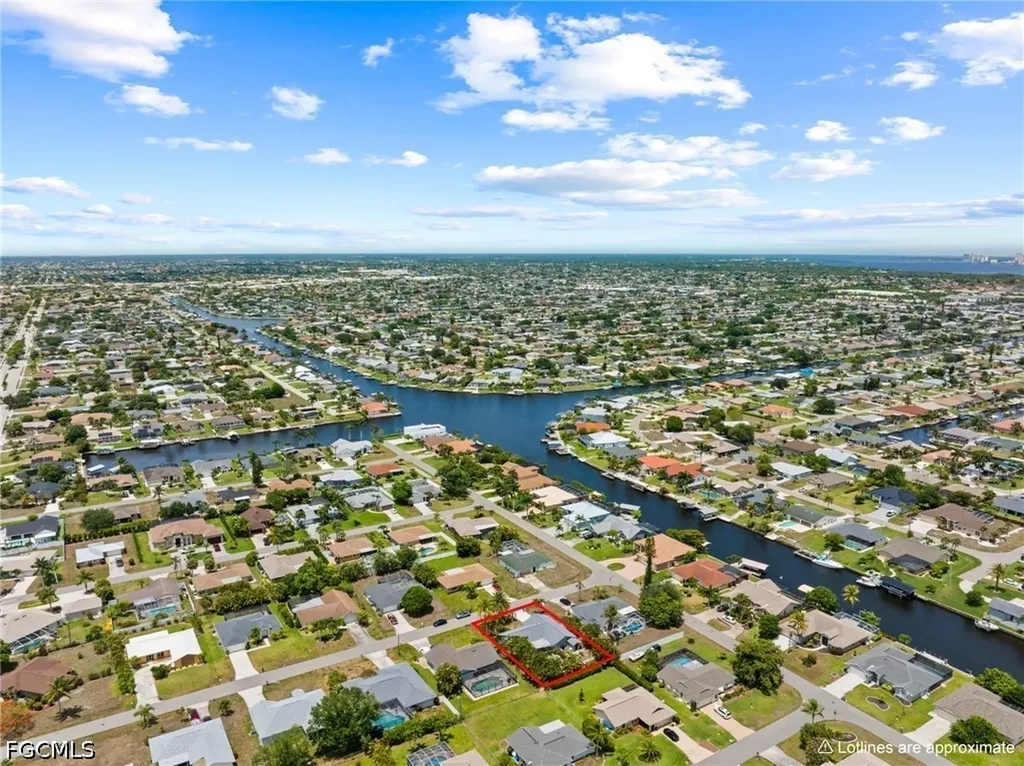 924 SE 21st Lane Cape Coral FL 33990