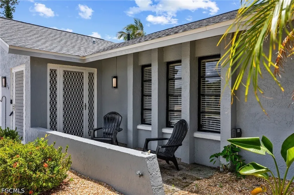924 SE 21st Lane Cape Coral FL 33990