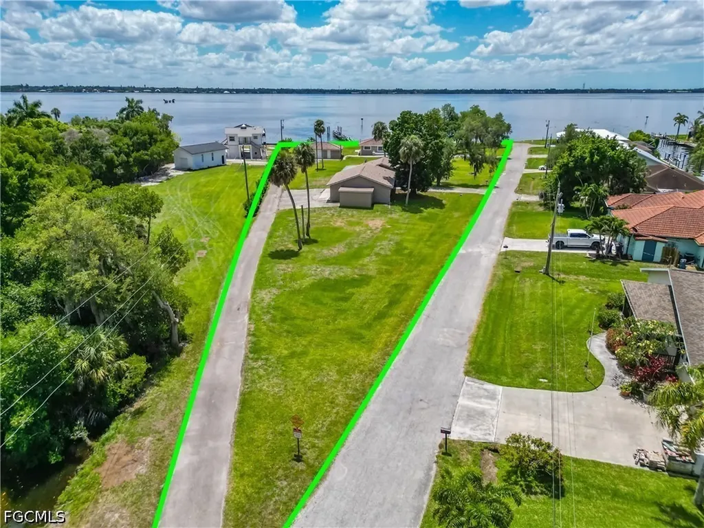 1808 Stevenson Road North Fort Myers FL 33917