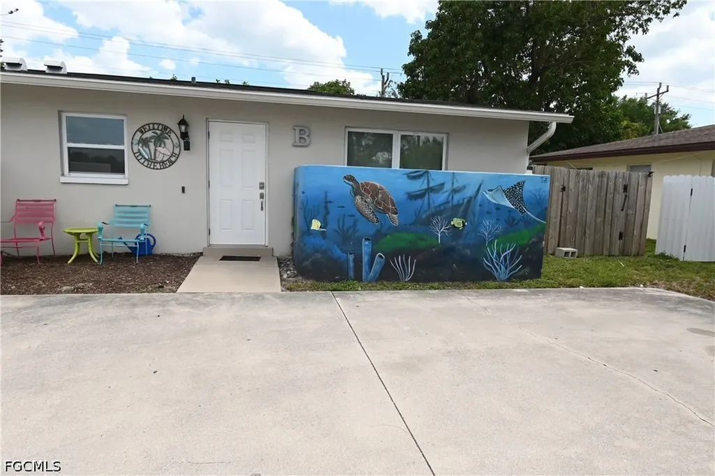 206 Cape Coral Parkway W Cape Coral FL 33914