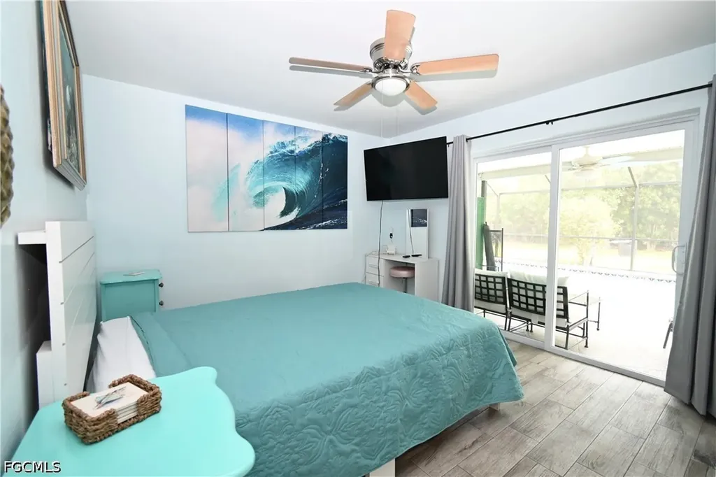 206 Cape Coral Parkway W Cape Coral FL 33914