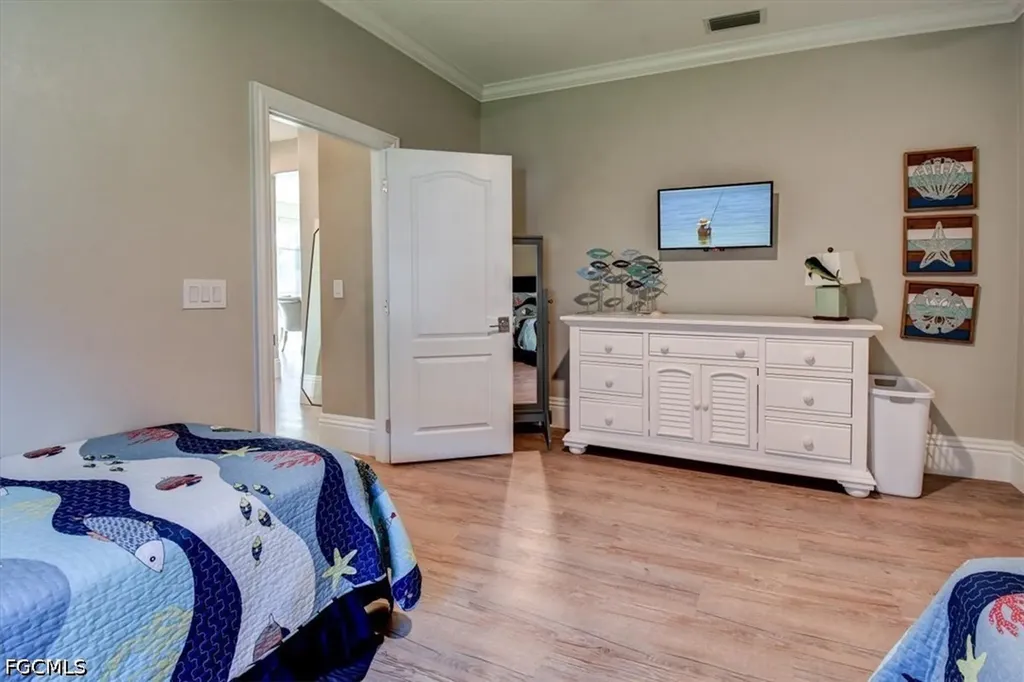 5711 Yardarm Court Cape Coral FL 33914
