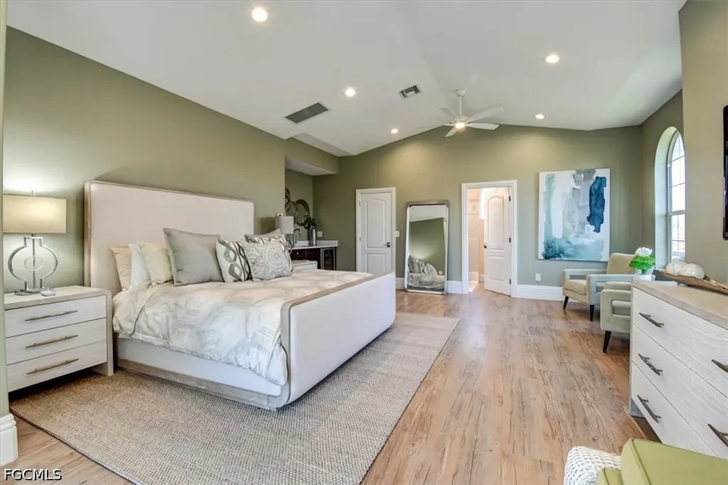 5711 Yardarm Court Cape Coral FL 33914