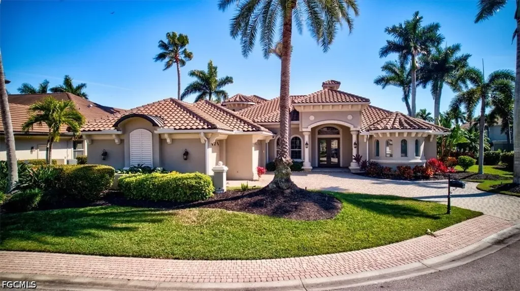5711 Yardarm Court Cape Coral FL 33914