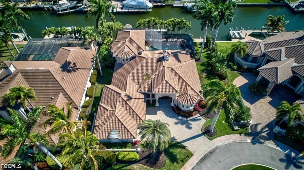5711 Yardarm Court Cape Coral FL 33914